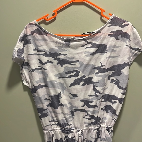 Shein Camo Romper - Picture 3 of 4